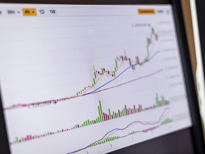 DCAA audit of indirect rates for GovCons showing Fringe Overhead and G&A pools and bases under FAR 31.201-2 compliance.